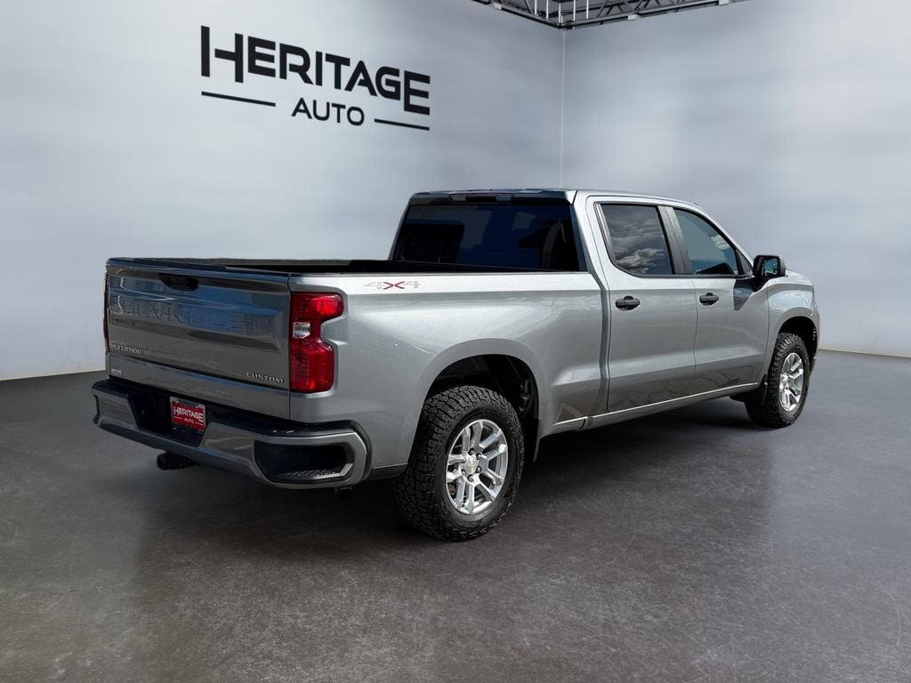 2024 Chevrolet Silverado 1500 Custom