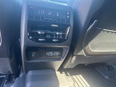 2024 Jeep Grand Cherokee L Altitude 4x4
