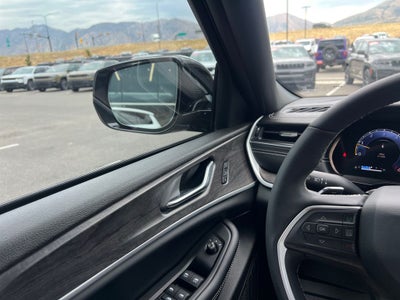 2025 Jeep Grand Cherokee L Limited 4x4