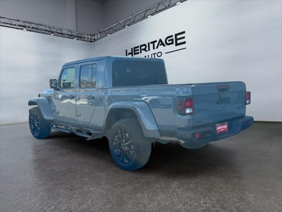 2025 Jeep Gladiator Nighthawk