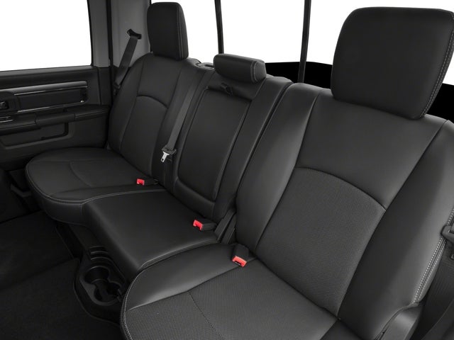 2017 RAM 1500 Night Crew Cab 4x4 5'7' Box