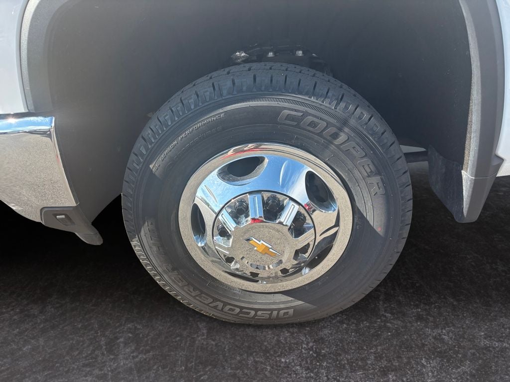 2026 Chevrolet Silverado 3500 HD Chassis LT