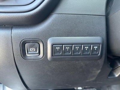 2024 Chevrolet Silverado 3500HD 4WD Crew Cab Long Bed Work Truck