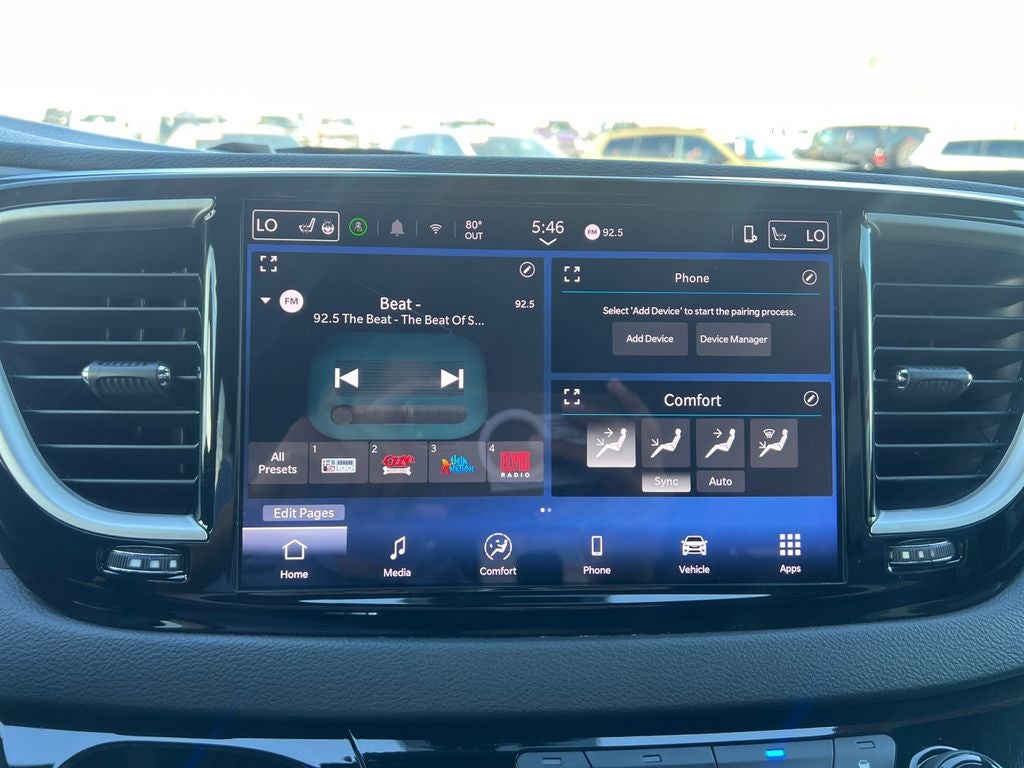 2025 Chrysler Pacifica Select