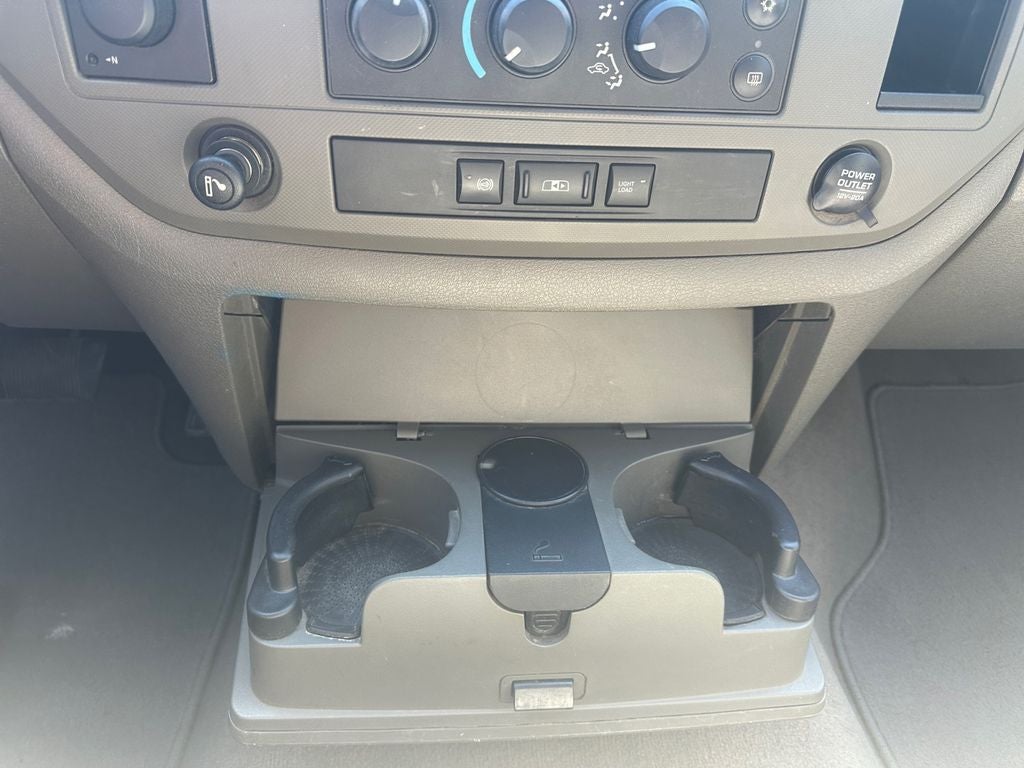 2008 Dodge Ram 2500 SLT/Power Wagon