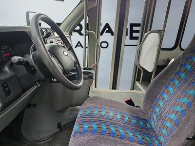 2011 Ford E-350 Cutaway Base