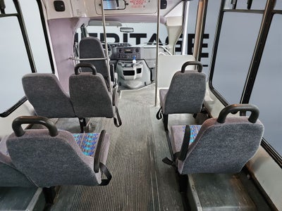 2011 Ford E-350 Cutaway Base