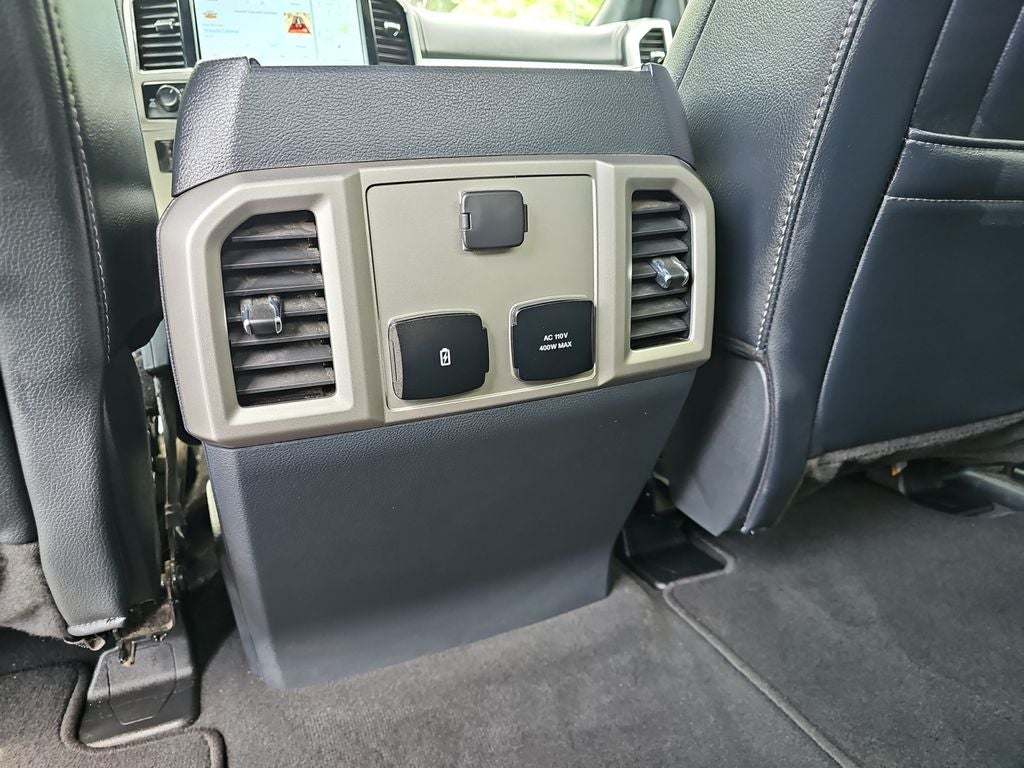 2022 Ford F-350 LARIAT