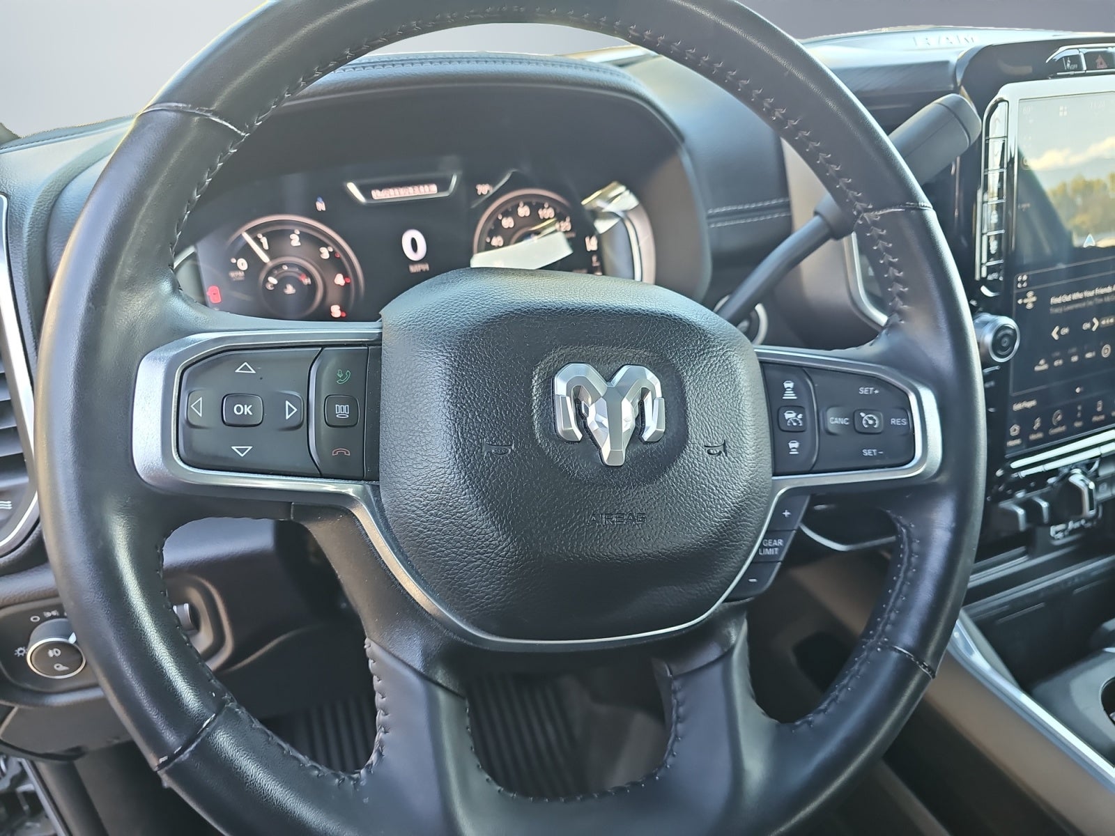 2024 RAM 3500 Laramie Crew Cab 4x4 8' Box