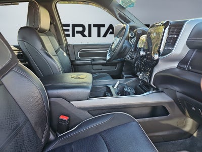 2024 RAM 3500 Laramie Crew Cab 4x4 8' Box