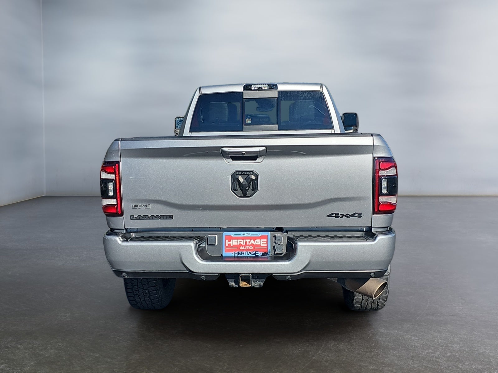 2024 RAM 3500 Laramie Crew Cab 4x4 8' Box