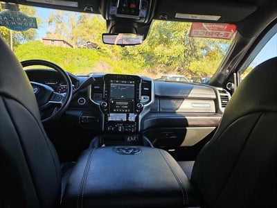2024 RAM 3500 Laramie Crew Cab 4x4 8' Box