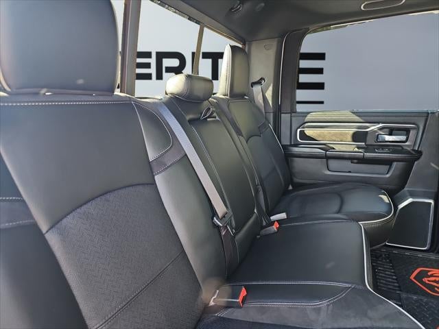 2024 RAM 3500 Laramie Crew Cab 4x4 8' Box