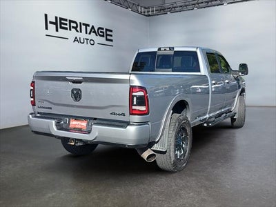 2024 RAM 3500 Laramie Crew Cab 4x4 8' Box