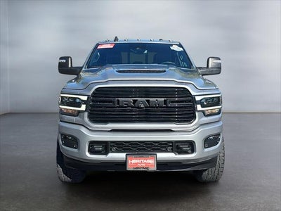 2024 RAM 3500 Laramie Crew Cab 4x4 8' Box