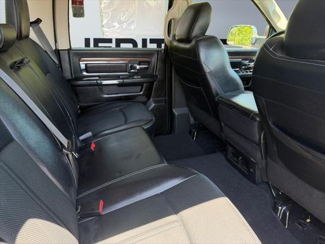 2018 RAM 2500 Laramie Crew Cab 4x4 6'4' Box