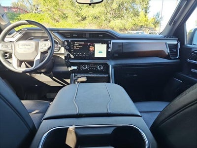 2024 GMC Sierra 4WD Crew Cab Short Box Denali