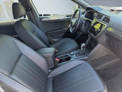 2023 Volkswagen Tiguan 2.0T SE R-Line Black
