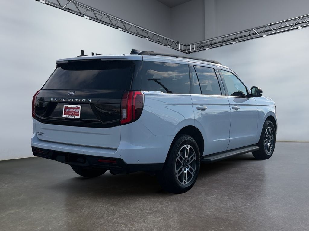 2025 Ford Expedition Active