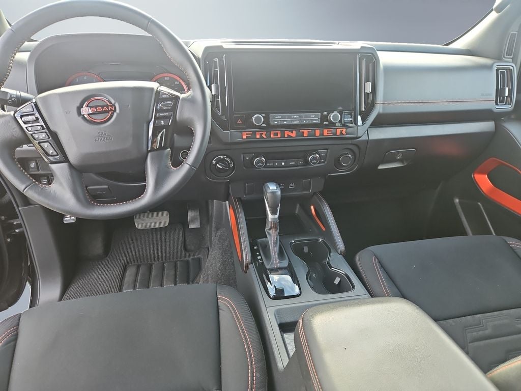 2025 Nissan Frontier Crew Cab PRO-4X 4x4
