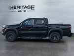2025 Nissan Frontier Crew Cab PRO-4X 4x4