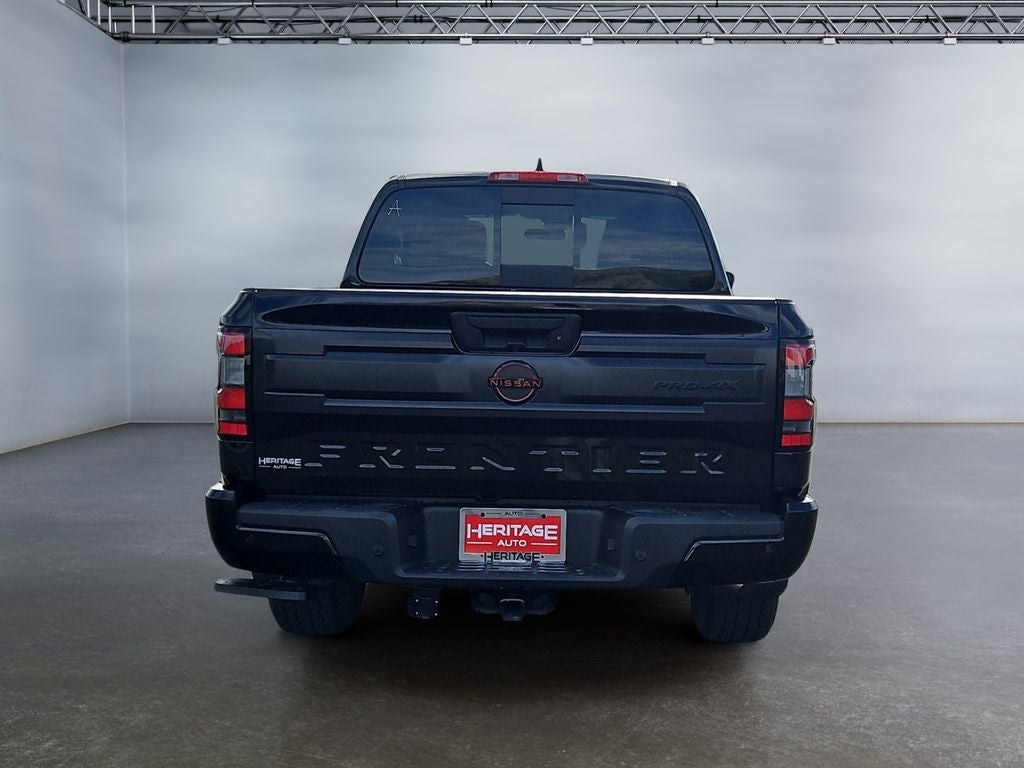 2025 Nissan Frontier Crew Cab PRO-4X 4x4