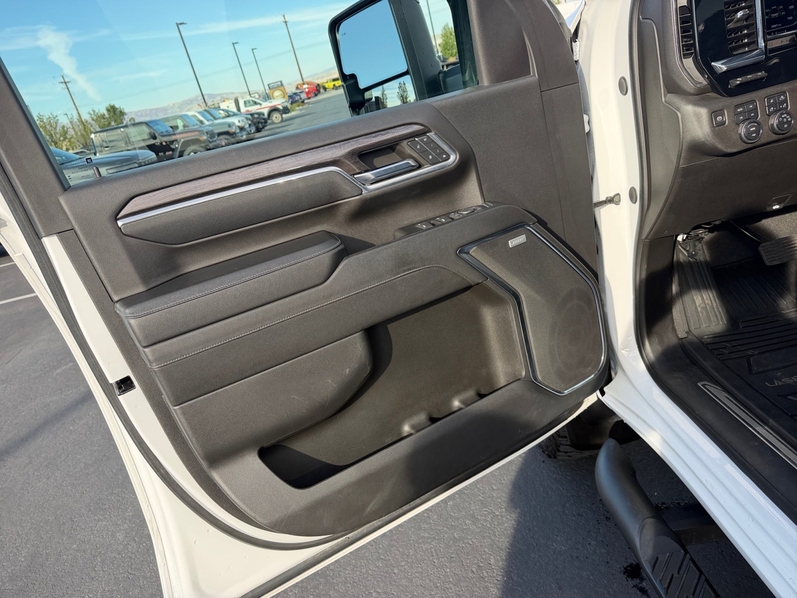 2024 Chevrolet Silverado 4WD Crew Cab Standard Bed LTZ
