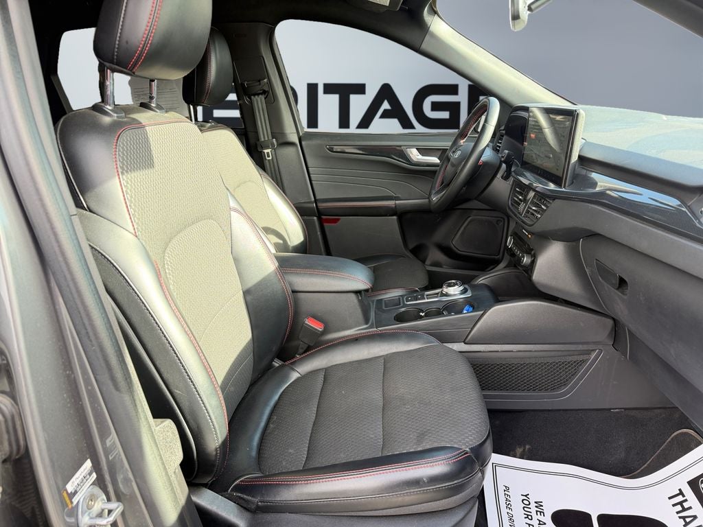 2023 Ford Escape ST-Line Elite