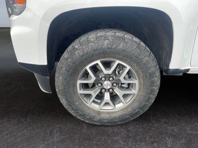 2022 GMC Canyon 4WD AT4 w/Leather