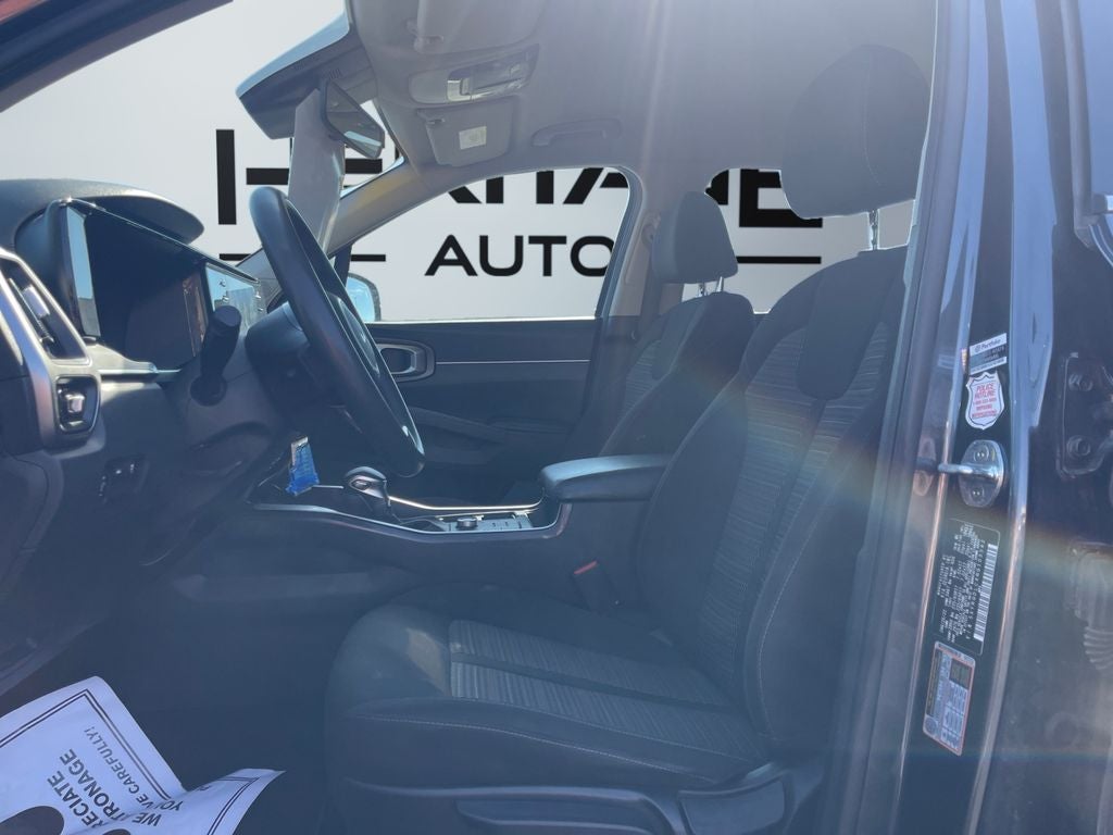2022 Kia Sorento LX