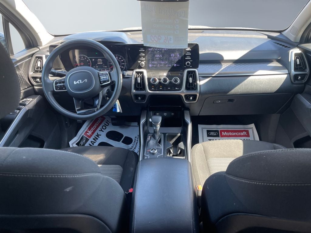 2022 Kia Sorento LX