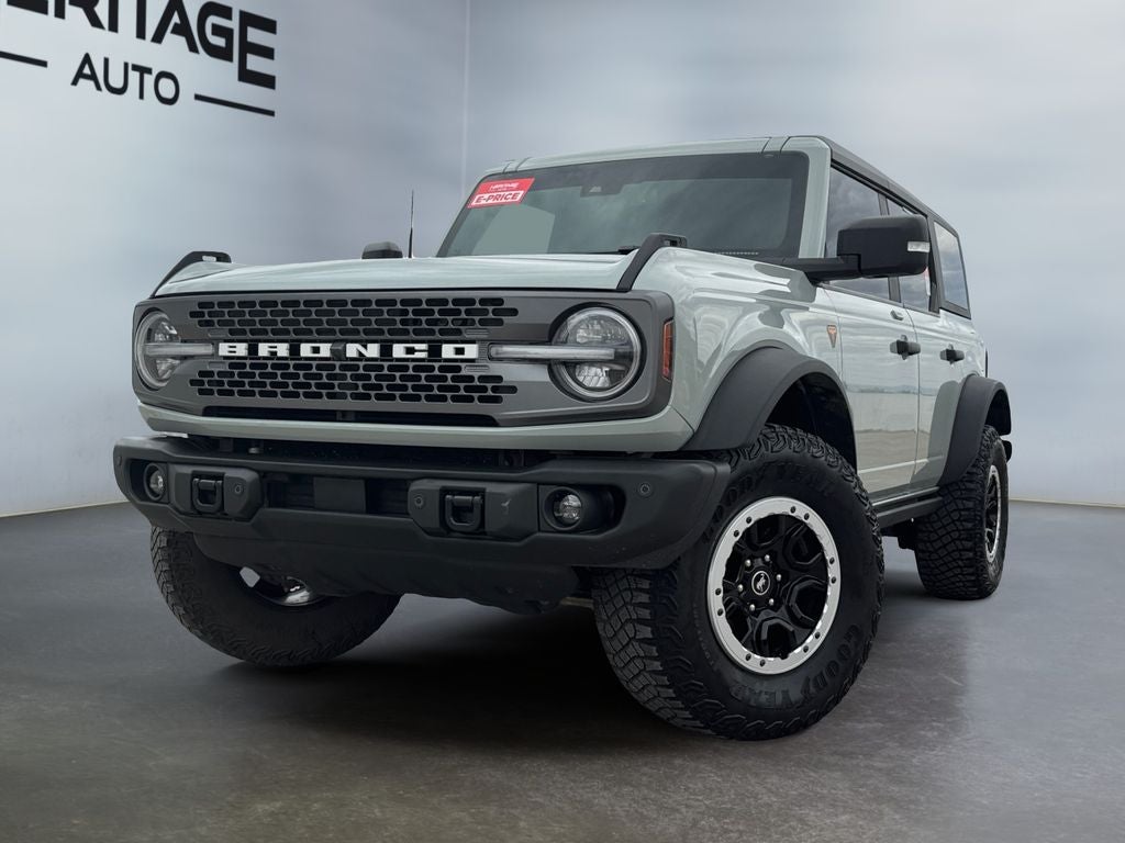 2023 Ford Bronco Badlands 4x4's photo