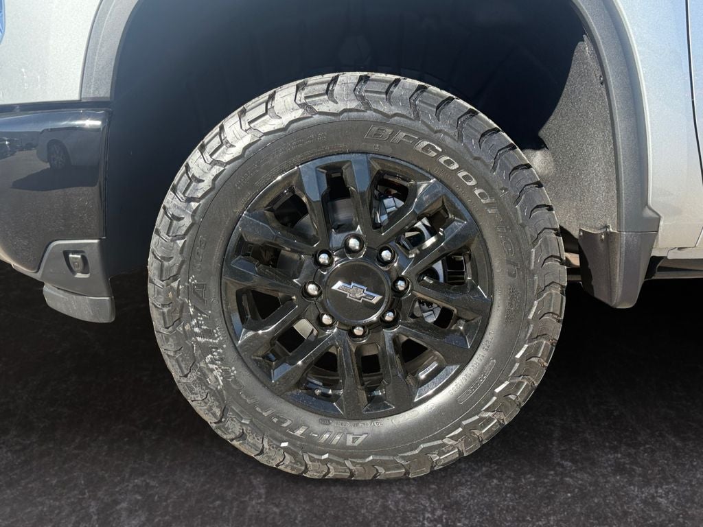 2026 Chevrolet Silverado 3500 HD LTZ - Photo 9