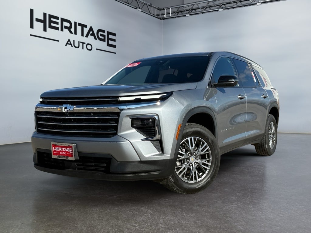 2024 Chevrolet Traverse LT
