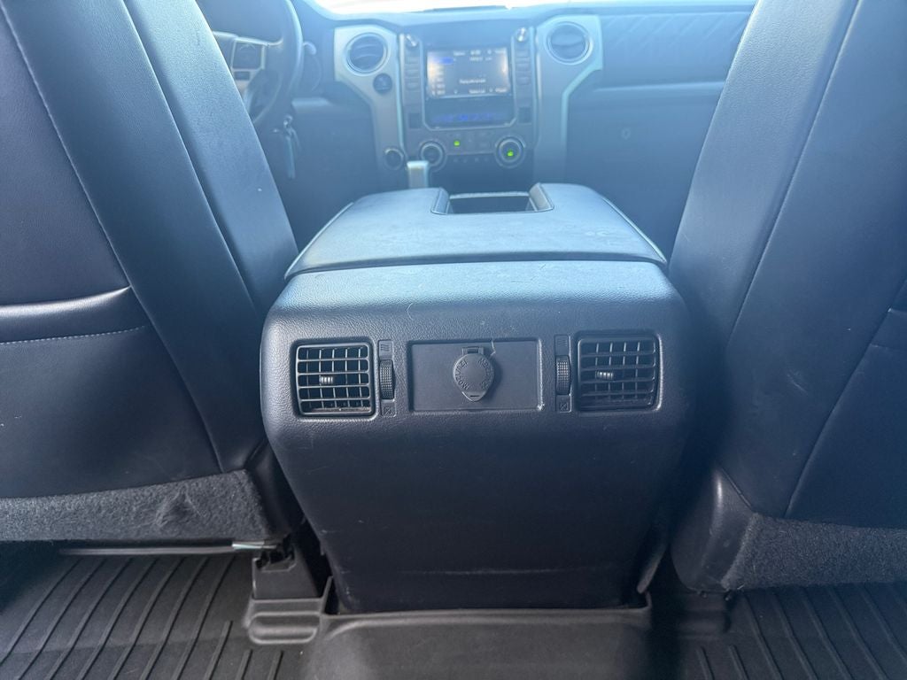 2017 Toyota Tundra 4WD Platinum