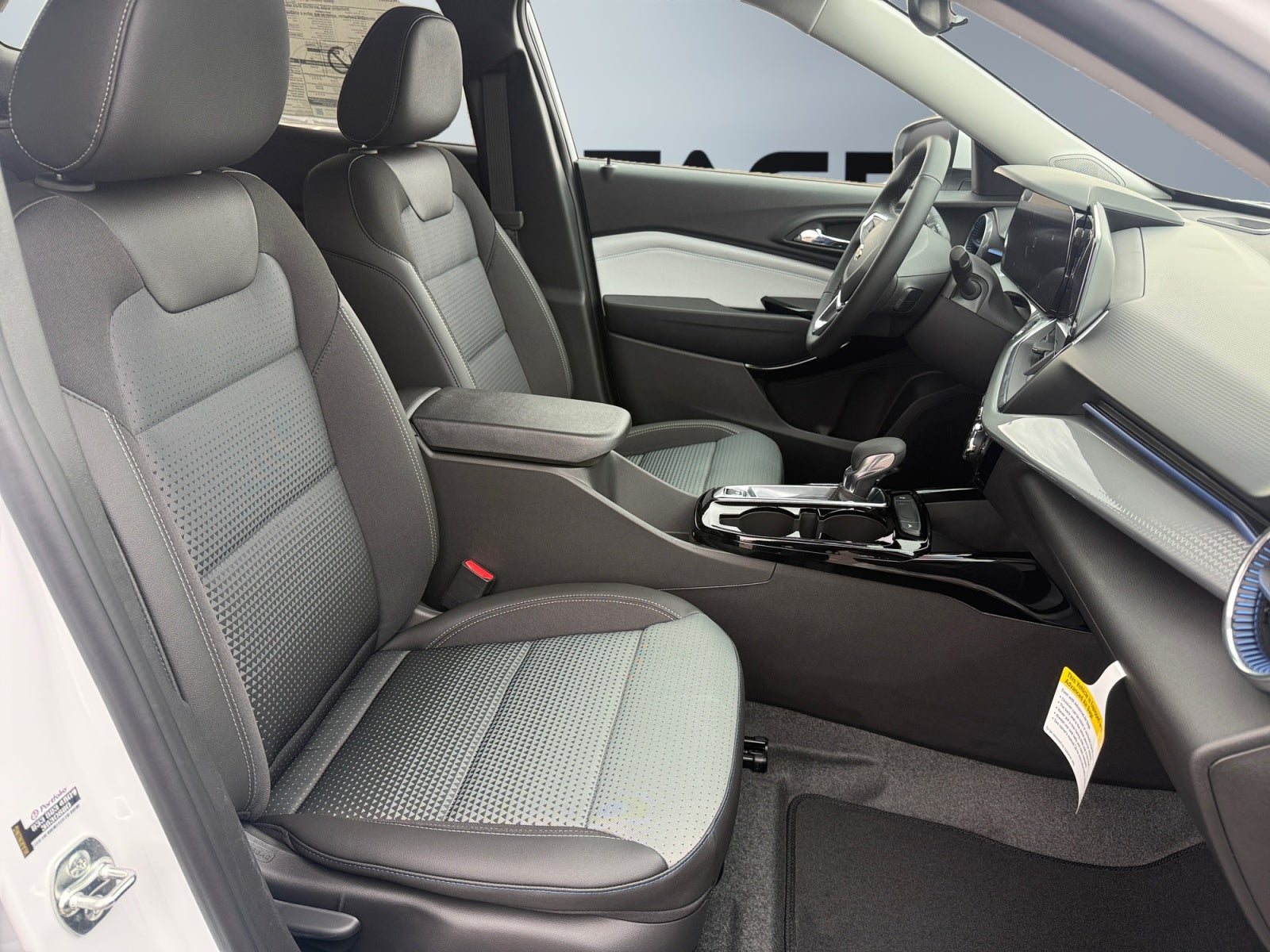 2026 Chevrolet Trax LT - Photo 17