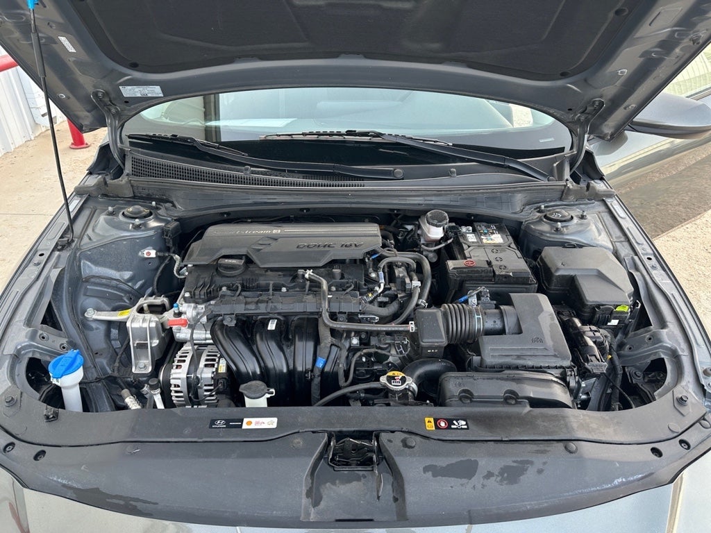 2024 Hyundai Elantra SE